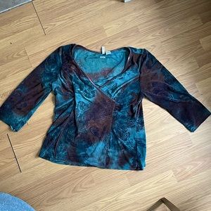 SAMI & JO patterned cross chest top.